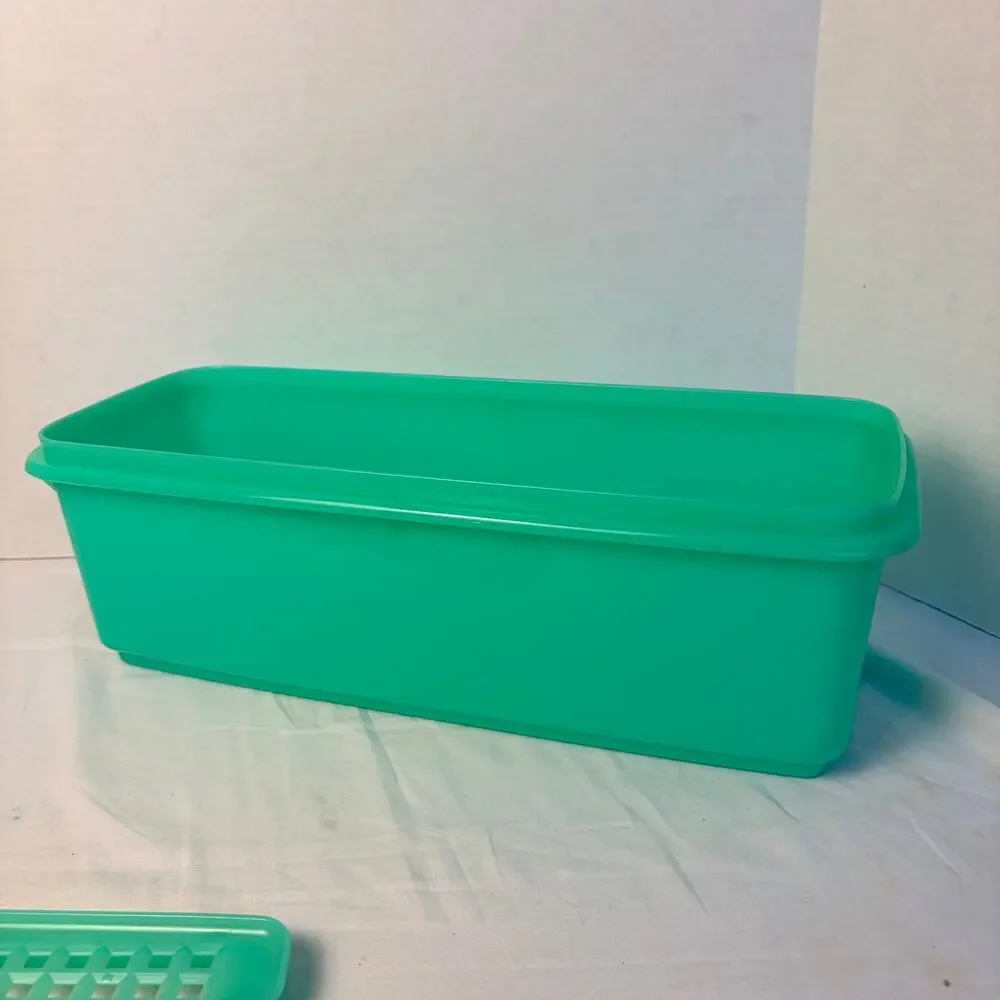 VTG Tupperware jadeite green large rectangle storage box celery bread keeper 782